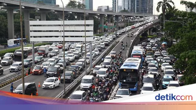 Jakarta Macet Parah usai PPKM Dicabut, Bisa Begini Dampaknya ke Kesehatan