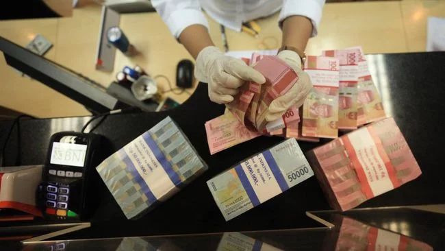 Rupiah Lesu di Rp15.207 Dipicu Kekhawatiran Tingginya Inflasi AS