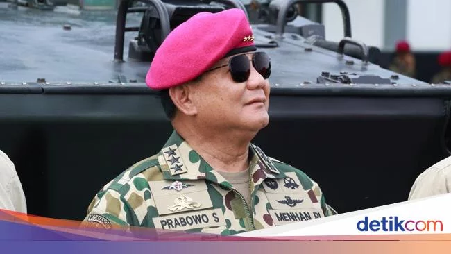 Haru dan Bangganya Prabowo Diangkat Jadi Warga Kehormatan Korps Marinir
