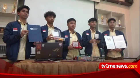 Hebat, Inovasi EMS AI Karya 5 Siswa SMAN 2 Surabaya Raih Penghargaan Internasional