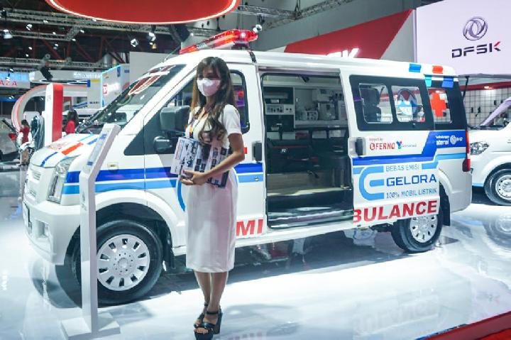 IIMS 2023: DFSK Hadirkan Ambulans Listrik Pertama di Indonesia