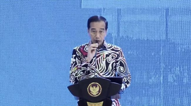 Tabungan Orang RI di Bank Rp690 T, Jokowi: Itu Tidak Boleh!