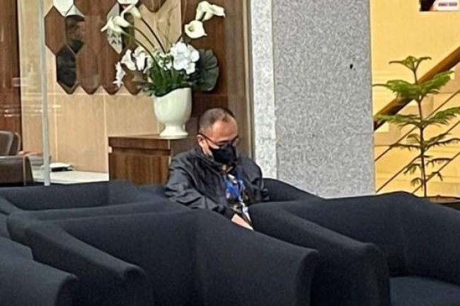 Rafael Alun Datang Seorang Diri ke KPK, Siap Klarifikasi Harta Rp 56 Miliar