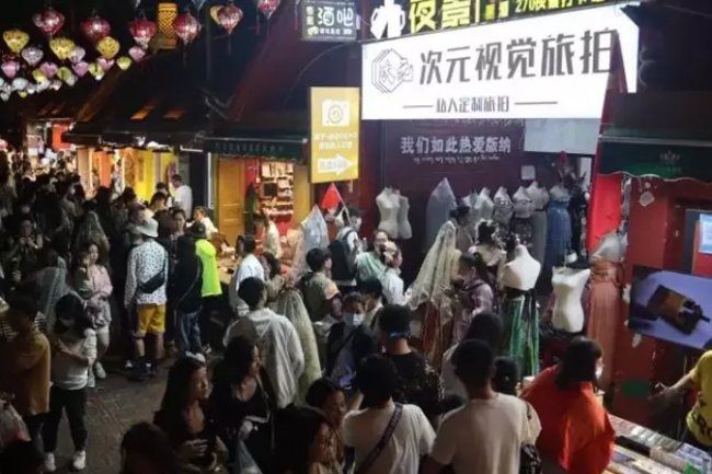 Populasi Tiongkok 1,41 Miliar, Berkurang 850 Ribu