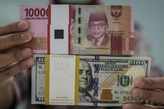 Rupiah Menguat Rp15.242 per dolar AS Menanti Data Inflasi