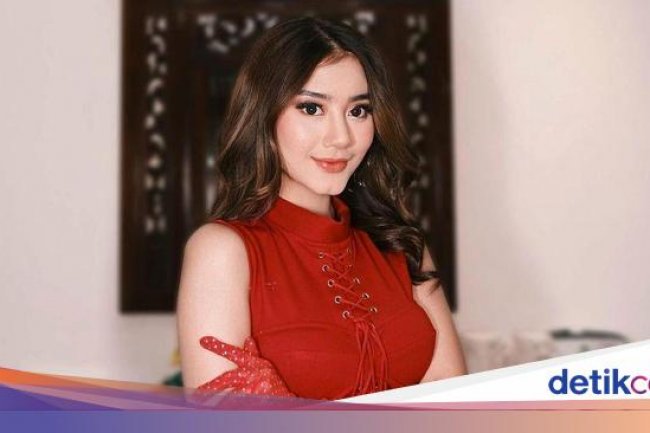 5 Potret Ghea Youbi yang Pilih Putus dari Gian Zola