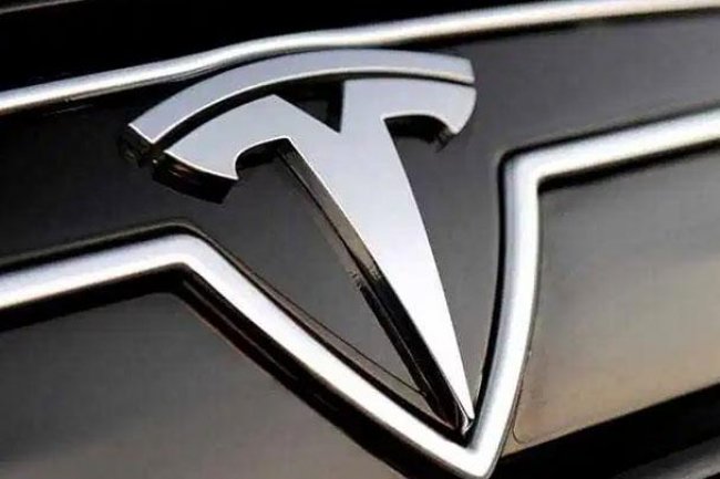 Tesla Recall 3.470 Model Y karena Baut Kursi Belakang Kendur
