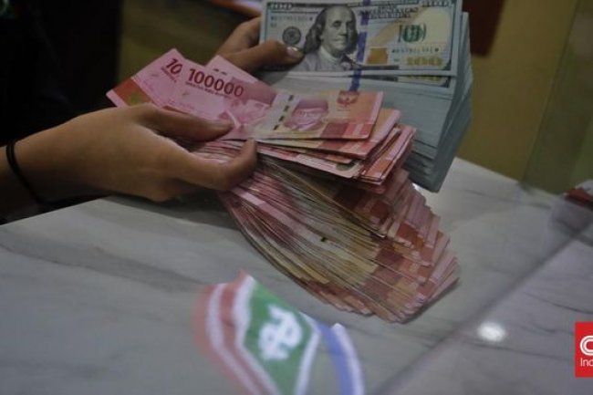 Rupiah Lesu ke Rp15.313 Dibayangi Prediksi Kenaikan Suku Bunga