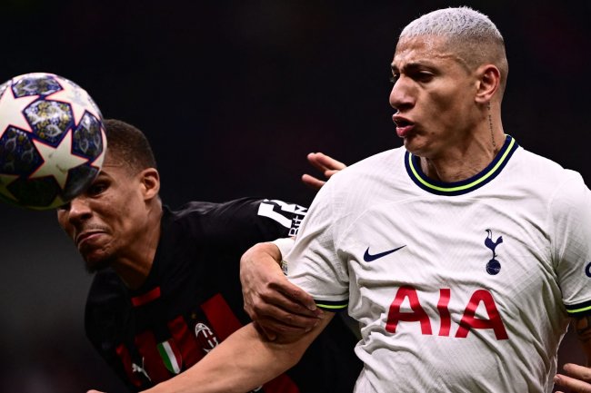 Kelabu AC Milan Di Inggris: Waktunya Memutus Rantai Kegelapan Lawan Tottenham Hotspur