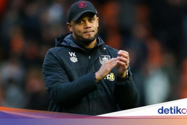 Kompany Masih Level Championship, Belum Pantas Latih City