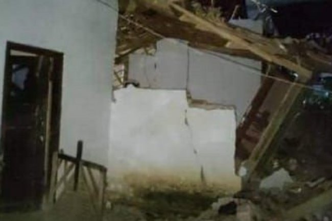 Tiga Rumah di Malang Porak-poranda Akibat Petasan Meledak, Satu Warga Meninggal Dunia