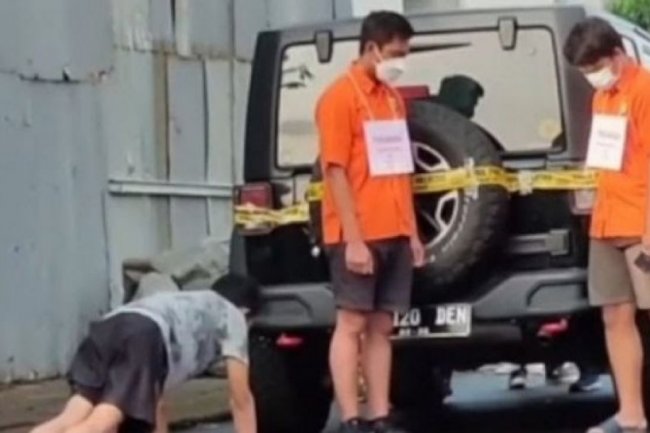 Rekonstruksi Mario Dandy atas Penganiayaan David Ozora Bikin Netizen Salfok ke Sepatu Mario Dandy