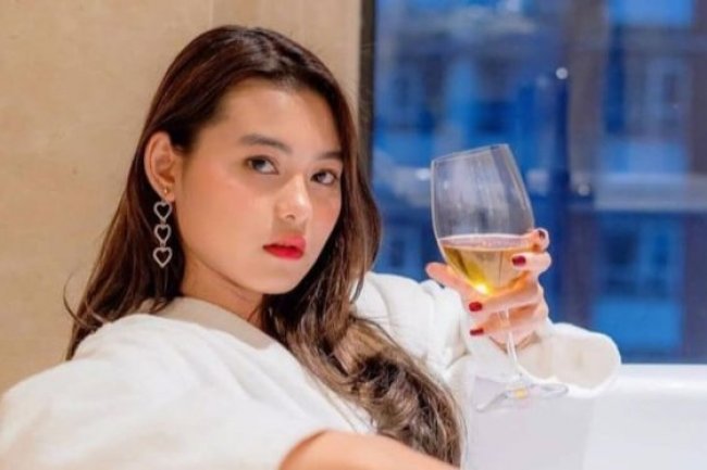 Profil Yansen Indiani, Istri Cantik Marshel Widianto Sambut Kelahiran Putra Pertama