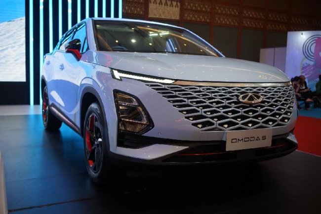 Mengenal Fitur Super Large LCD di Chery Omoda 5, Apa Keunggulannya?