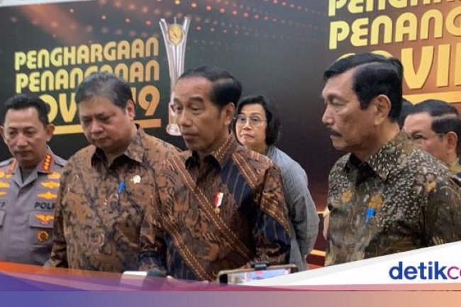 Jokowi soal Menpora Baru Pengganti Amali: Muda!