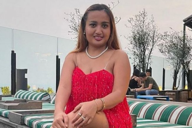 Disorot Media Asing Gegara Makan Babi, Lina Mukherjee Bangga: Merinding Go Internasional!