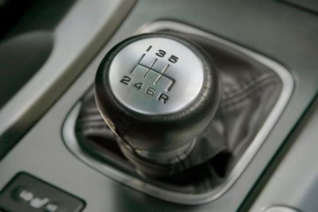 Rp100 Jutaan Bisa Dapat Fortuner atau Pajero Sport, dan Plus Minus Mobil Manual Vs Matik