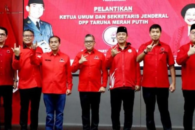 Hasto Wanti-wanti soal Kekuasaan Politik Usai Lantik Hendi Gantikan Maruarar Sirait