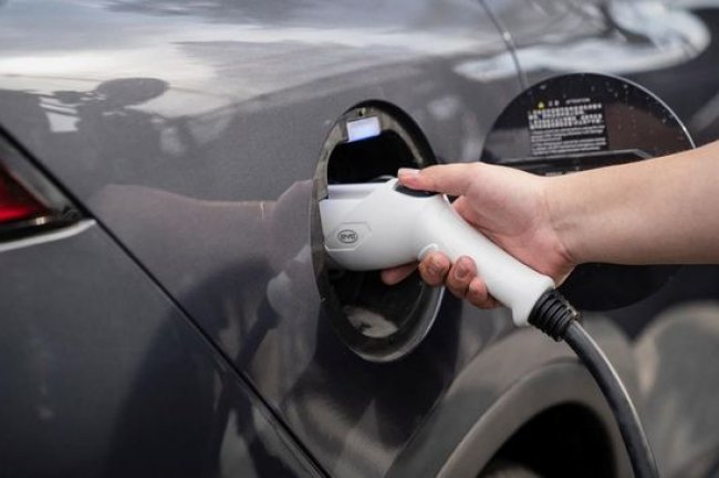 Subsidi Mobil Listrik Diundur Jadi 1 April 2023