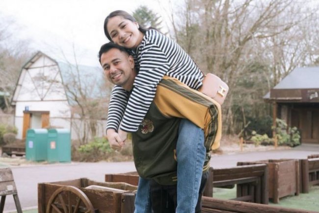 Raffi Ahmad Kegep Video Call sama Mimi Bayuh, Reaksi Nagita Slavina di Luar Dugaan