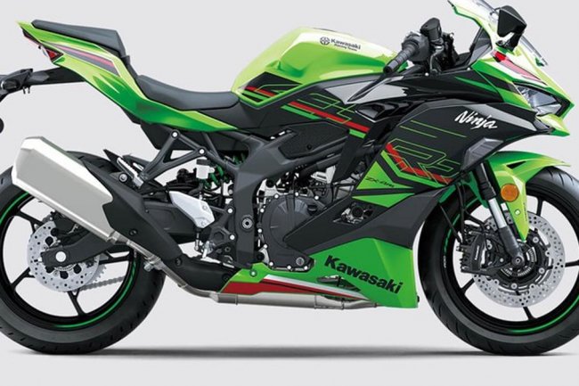 Baru Gigi 5, Kecepatan Kawasaki Ninja ZX-4R Tembus 200 Kpj