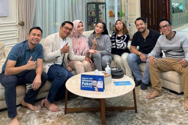 Kiky Saputri Diroasting Ridwan Kamil: Bapak Roastingnya Halus tapi Pedas
