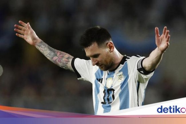 Ronaldinho ke Messi: Pulanglah ke Barcelona, Pensiun di Sana