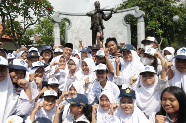 Wali Kota Surabaya Paparkan Partisipasi Anak di Forum Internasional