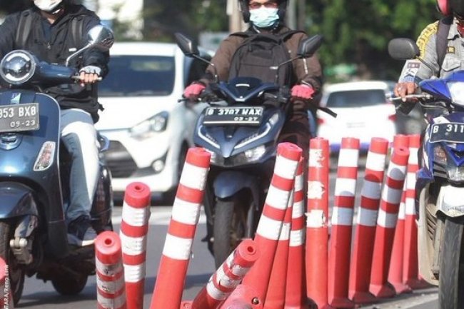 Soroti Proyek di Era Anies, Loyalis Jokowi: Kerja Asal Jadi, Ujungnya Mencelakai Orang