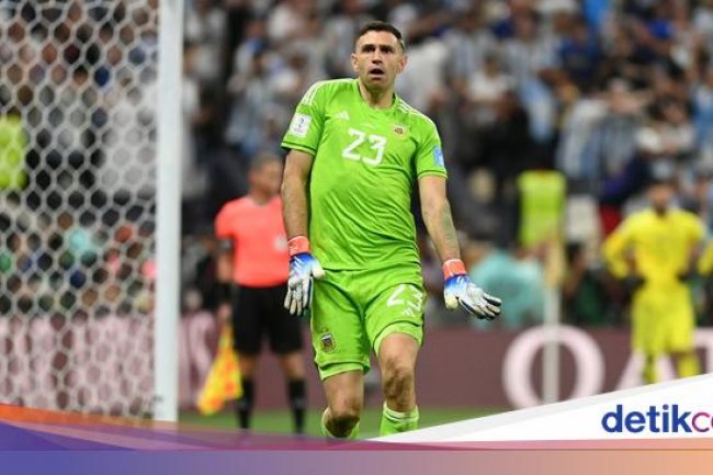Aturan Baru Penalti: Provokasi Ala Martinez Tak Boleh Lagi