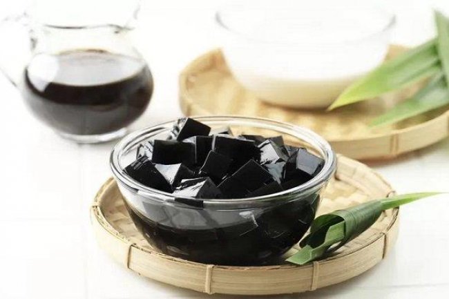 Menjadi Sajian Favorit saat Buka Puasa, Ternyata Ini Manfaat Cincau untuk Kecantikan Kulit