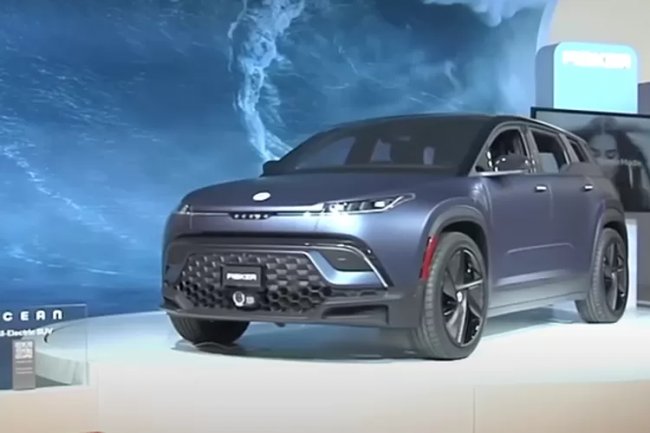 Mobil Listrik Fisker dengan Desain Futuristik dan Teknologi Terbaru Mengguncang Pasar Otomotif