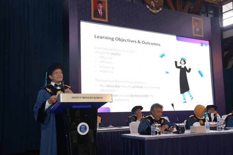 Orasi Ilmiah Prof. Yusep Rosmansyah: Menciptakan Lingkungan Belajar Cerdas dengan Peran Teknologi Informasi, Komunikasi, dan Multimedia -