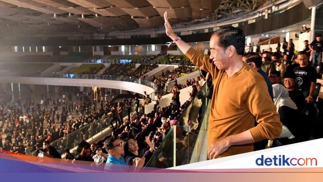 Jokowi Ikut Nyanyi Smoke on The Water di Konser Deep Purple