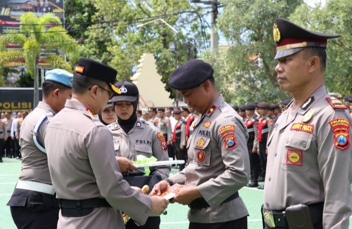 Polresta Banyuwangi Kukuhkan Satpamopvit dan Polsubsektor Bandara Internasional