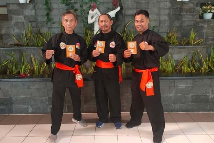 Pelatih Silat Kota Batu Raih Lisensi Pelatih Internasional