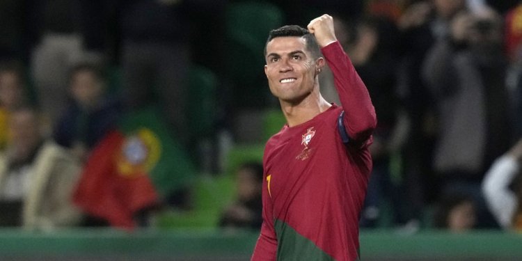 4 Top Skor Internasional Sepanjang Masa: Ronaldo Masih Memimpin, Messi Menuju 100 Gol