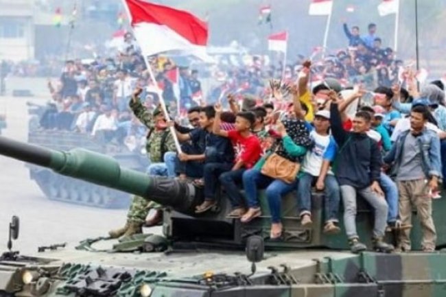 Catatan Peristiwa Supersemar dan Supermei 1998