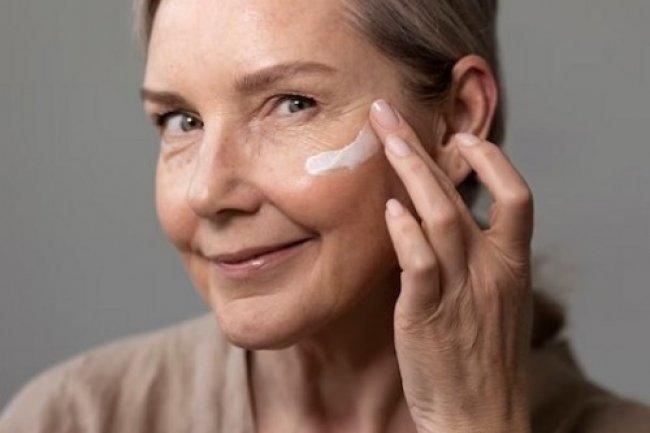 Menangkal Keriput: Para Ilmuwan Temukan Anti-Penuaan dalam Gulma Invasif