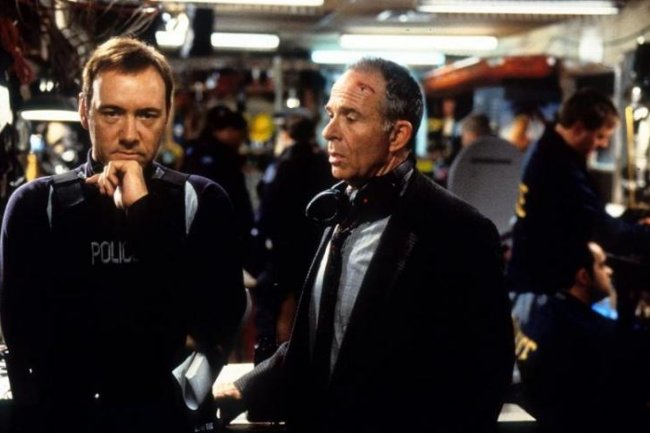 Sinopsis The Negotiator (1998), Film Thriller Terbaik Pada Masanya