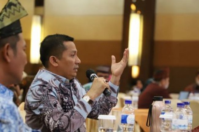 KPK Sita Sejumlah Uang saat Tangkap Bupati Kepulauan Meranti