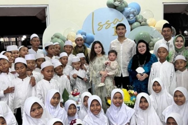 Cara Nikita Willy Rayakan Ulang Tahun Baby Izz Bersama Santri Banjir Pujian, Bingkisannya Bikin Salfok