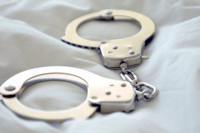 Nyaris Diperkosa, Ibu Muda Hajar Seorang Remaja yang Sudah Bugil