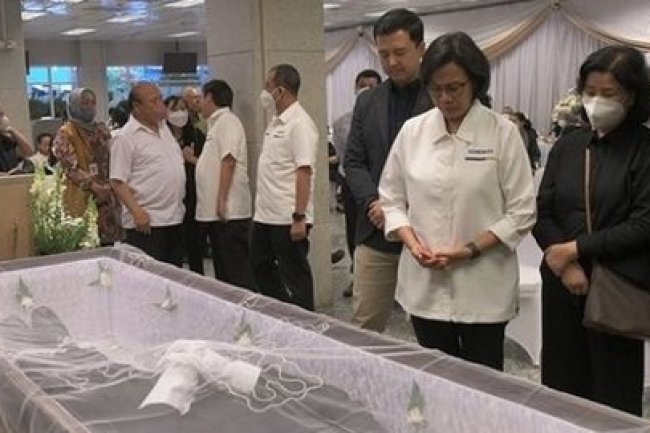 Innalillahi Wainnailaihi Rojiun Menkeu Sri Mulyani Berduka