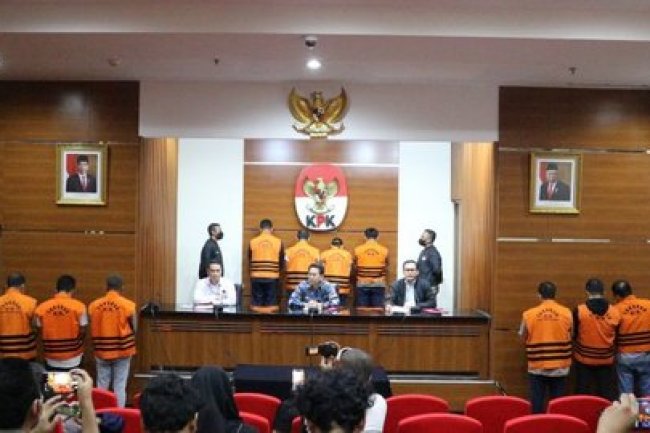 KPK Tetapkan 10 Orang Tersangka Suap Proyek Kereta Api