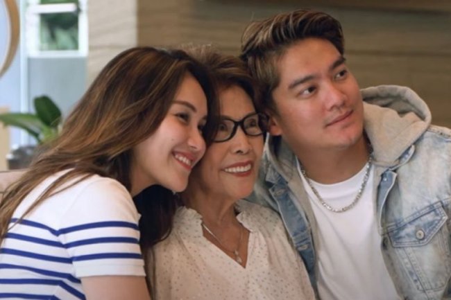 Nenek Boy William Singgung Keperawanan Ayu Ting Ting Hingga Semua Terdiam