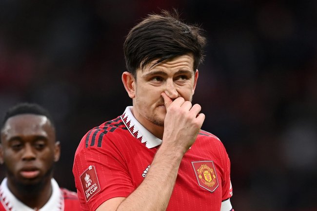 Peter Schmeichel Mencak-Mencak Lihat Harry Maguire: "Tidak Ada Jiwa Kapten! Harusnya Cegah Pemain Sevilla Tolong Lisandro Martinez!"