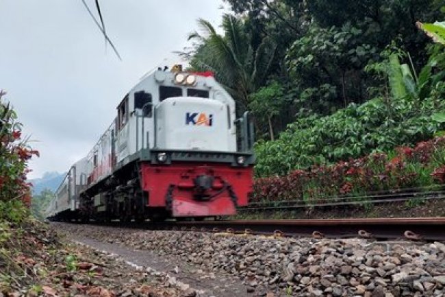 Guncangan Gempa Tuban Sampai Jember, Begini Kondisi Rel Kereta Api di Sana