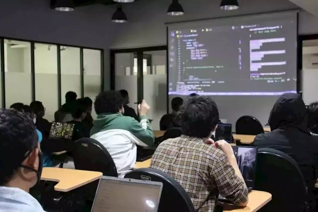 Gelar Pelatihan, Hactiv8 Jembatani Kekurangan Tenaga Teknologi Informasi