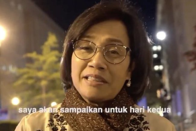 Sri Mulyani Bawa Oleh-oleh dari AS, Berani Baca?